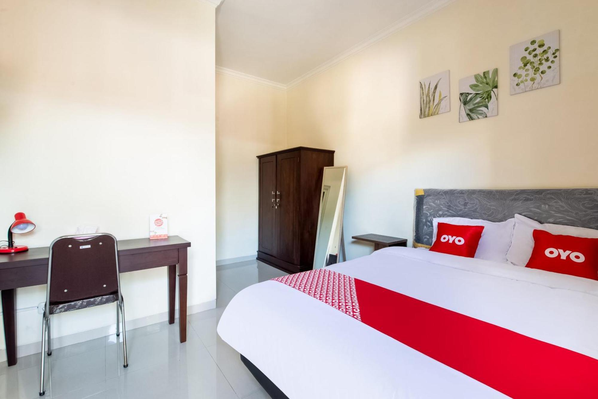 Oyo Life 3398 Griya Rm 19 Syariah Hotel Surabaya Kültér fotó