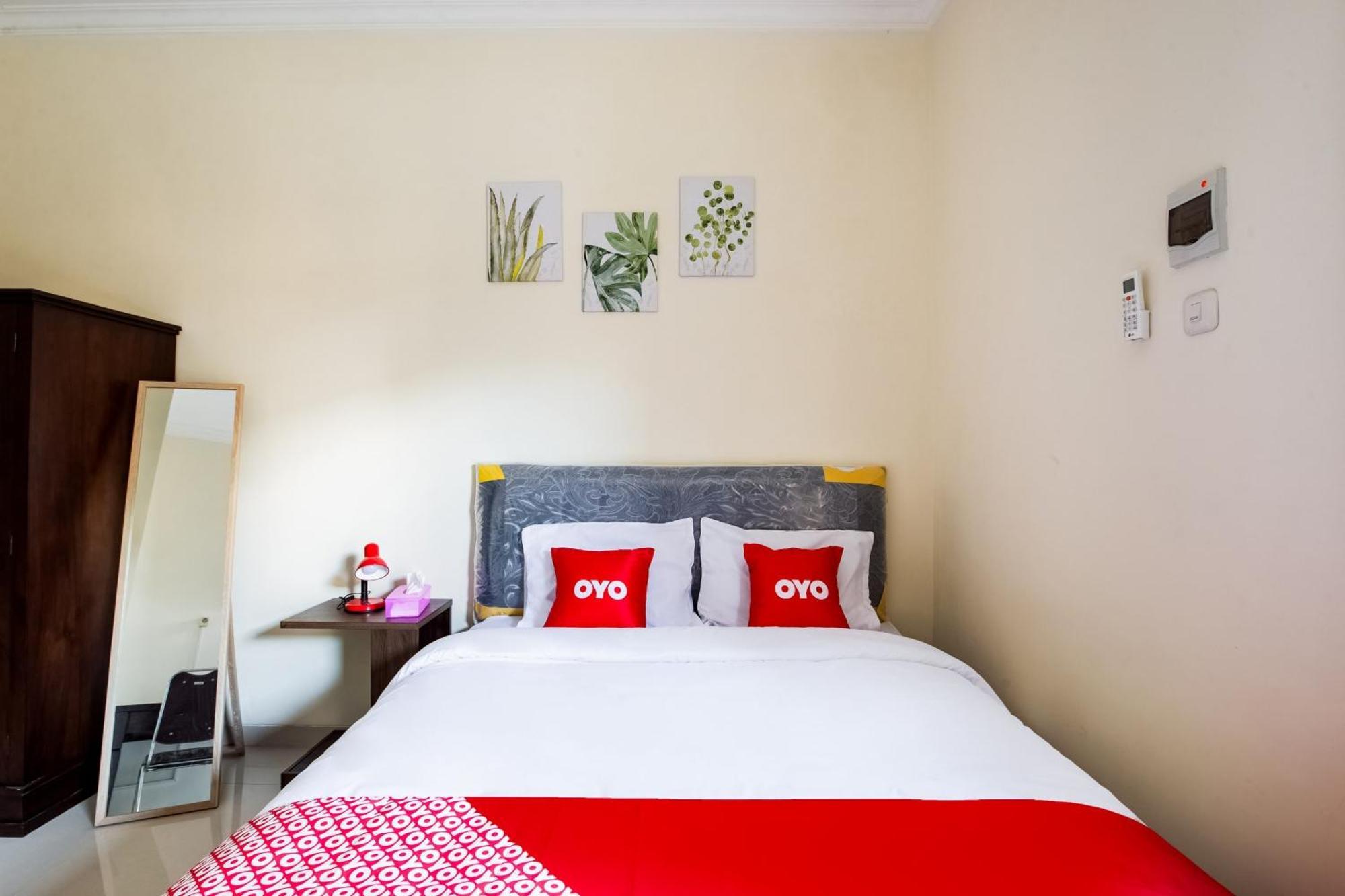 Oyo Life 3398 Griya Rm 19 Syariah Hotel Surabaya Kültér fotó